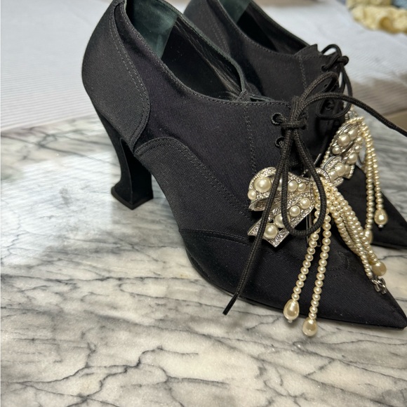 CHANEL-USED- Pre-Fall 18A, Grosgrain Pearl Oxford Lace Up Booties EU36.5/US6.5 - Picture 2 of 8